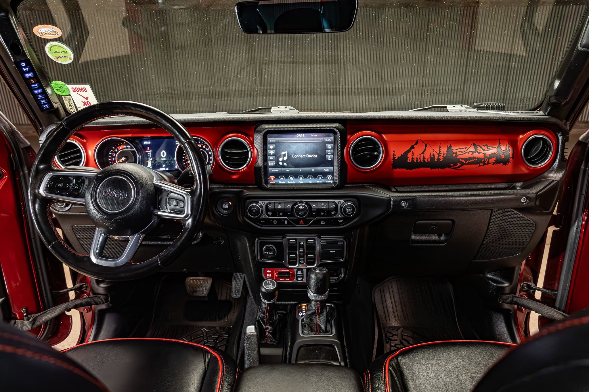 Used 2021 Jeep Gladiator Rubicon AWD/4WD image 19