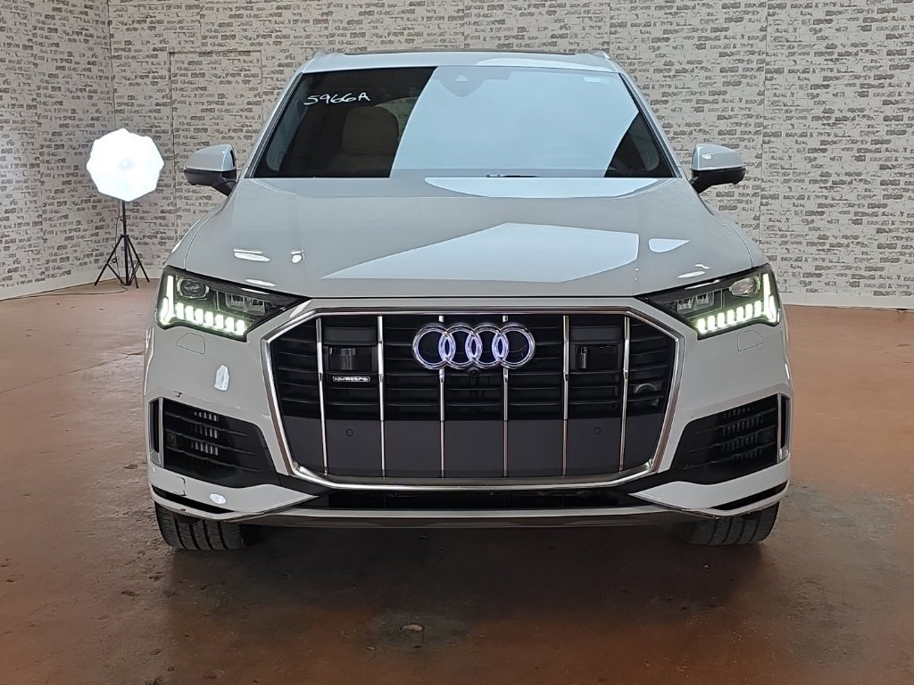 Used 2023 Audi Q7 3.0T Prestige w/ Prestige Package image 2