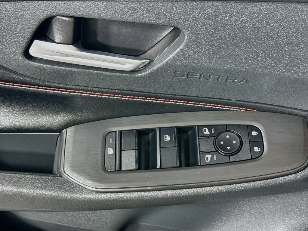 Used 2026 Nissan Sentra SR w/ Floor Mat Package FWD image 23