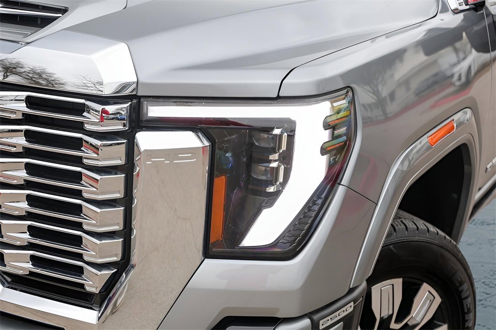 Certified 2025 GMC Sierra 2500 Denali w/ Denali Reserve Package image 3