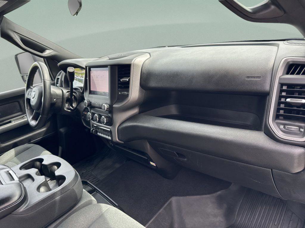 Used 2024 RAM 3500 Tradesman w/ Chrome Appearance Group image 33