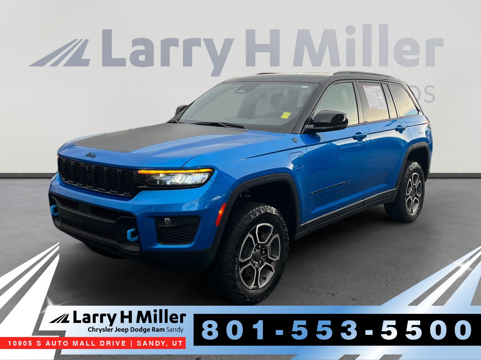 Used 2023 Jeep Grand Cherokee Trailhawk w/ Luxury Tech Group III AWD/4WD image 1
