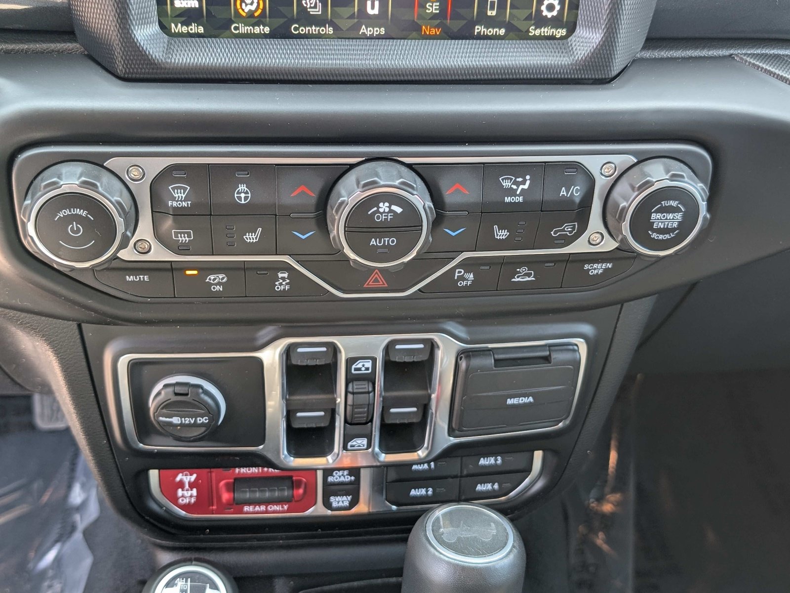 Used 2023 Jeep Wrangler Unlimited Rubicon 392 w/ Trailer Tow Package AWD/4WD image 27