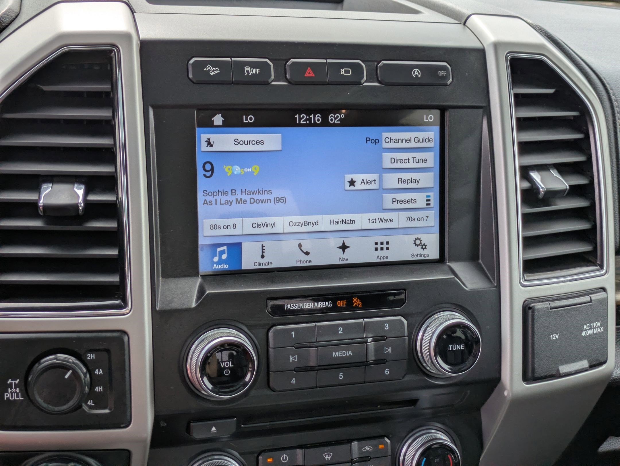 Used 2018 Ford F150 Lariat w/ Equipment Group 502A Luxury image 23