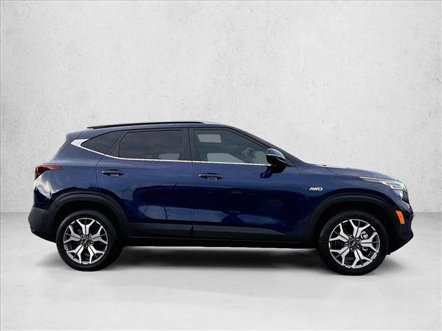 Used 2021 Kia Seltos EX AWD/4WD image 5