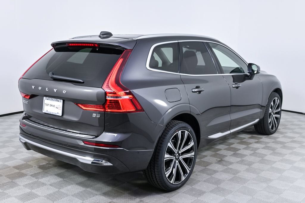 Certified 2023 Volvo XC60 B5 Ultimate w/ Protection Package Premier FWD image 31