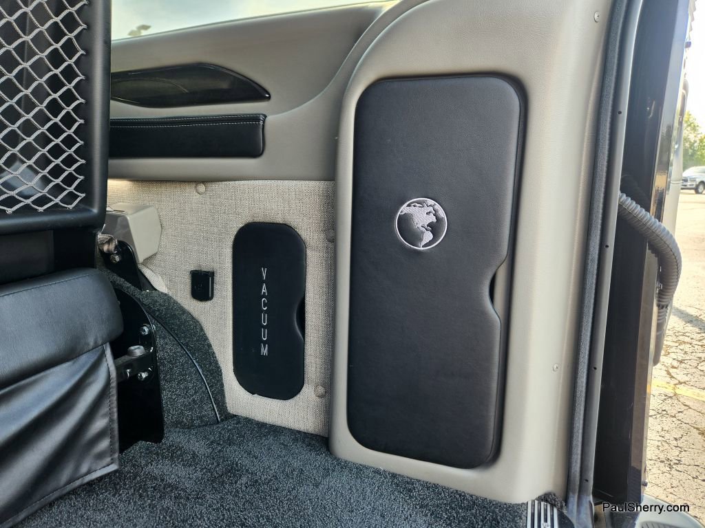 Used 2021 Chevrolet Express 2500 image 28