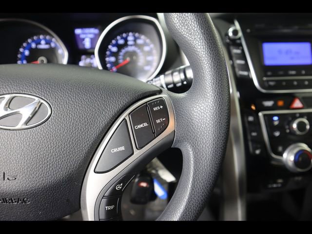 Used 2015 Hyundai Elantra GT FWD image 23