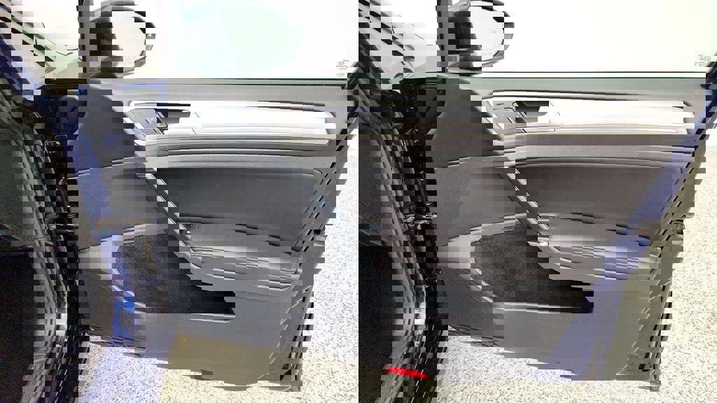 Used 2016 Volkswagen Golf SE w/ Lighting Package image 24