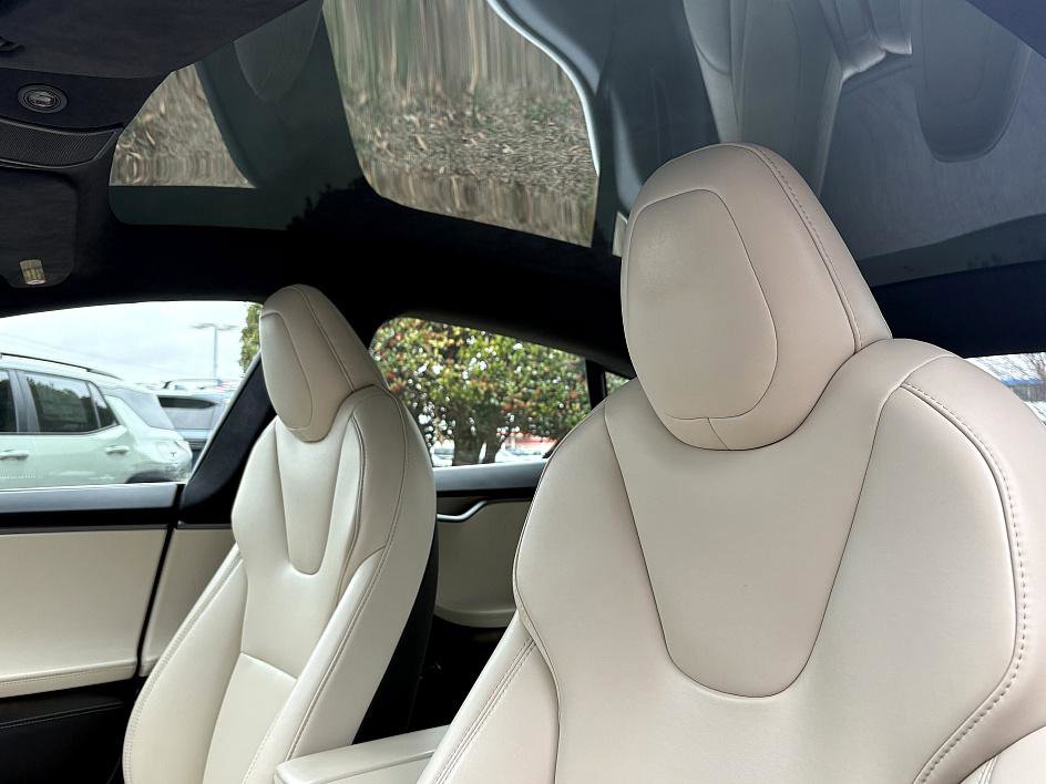 Used 2020 Tesla Model S Performance image 18
