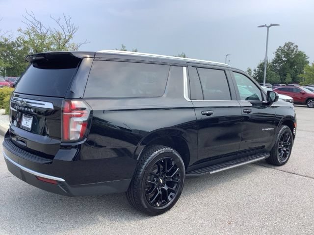 Used 2023 Chevrolet Suburban LS AWD/4WD image 5
