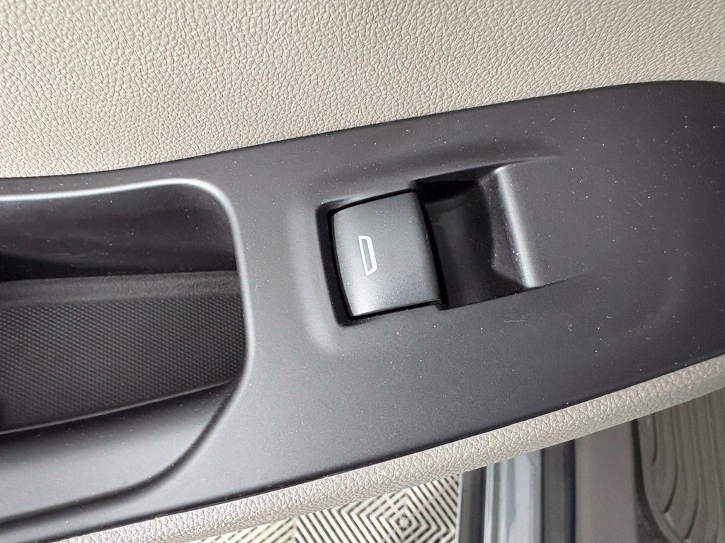 Used 2020 Chevrolet Traverse Premier AWD/4WD image 50