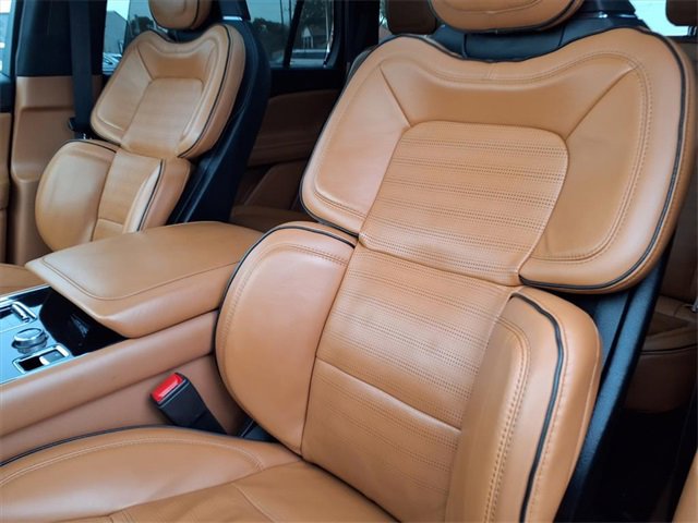 Used 2022 Lincoln Aviator Black Label image 6