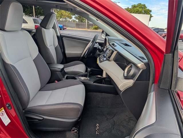 Used 2015 Toyota RAV4 XLE image 15