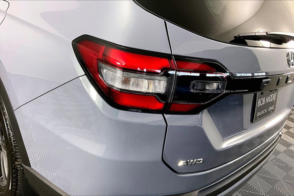 Used 2025 Honda Pilot Elite image 22