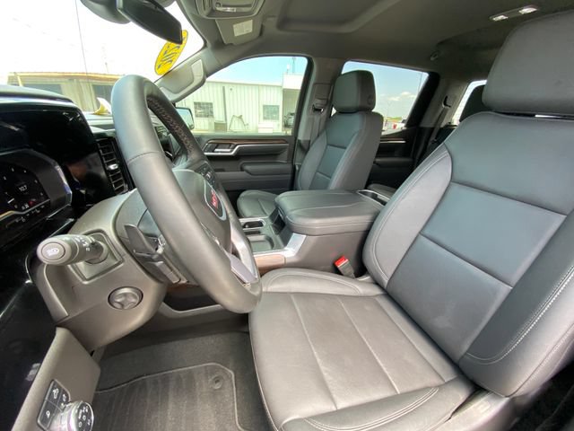 Used 2025 GMC Sierra 1500 SLT AWD/4WD image 12