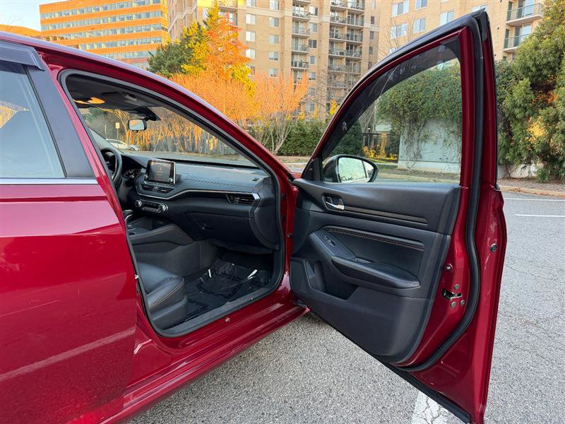 Used 2020 Nissan Altima 2.5 SR image 14