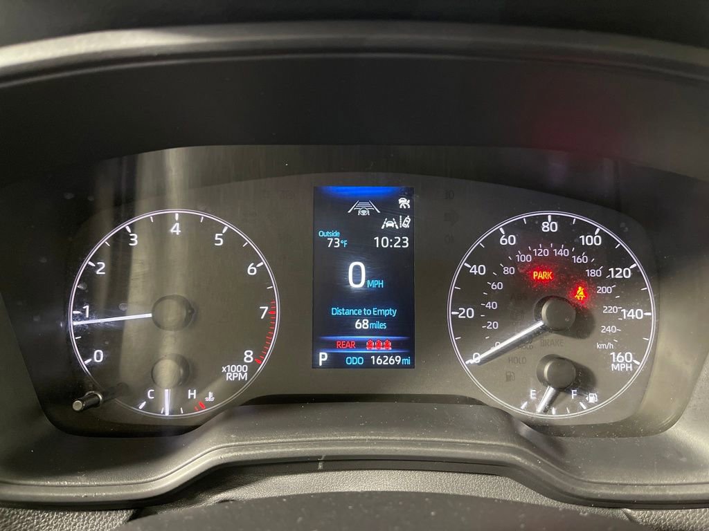 Certified 2025 Toyota Corolla LE image 18