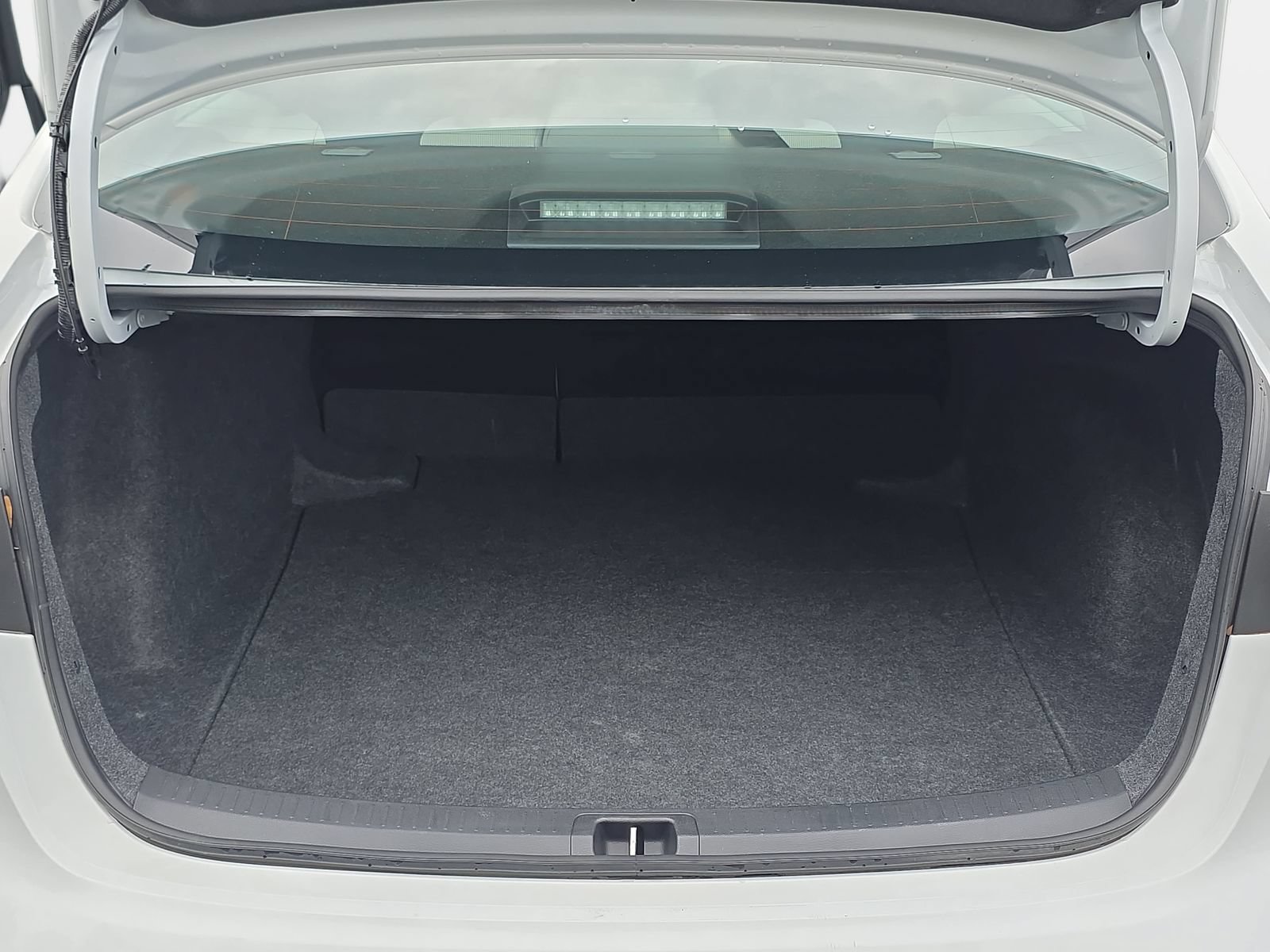 Used 2026 Toyota Corolla LE FWD image 12