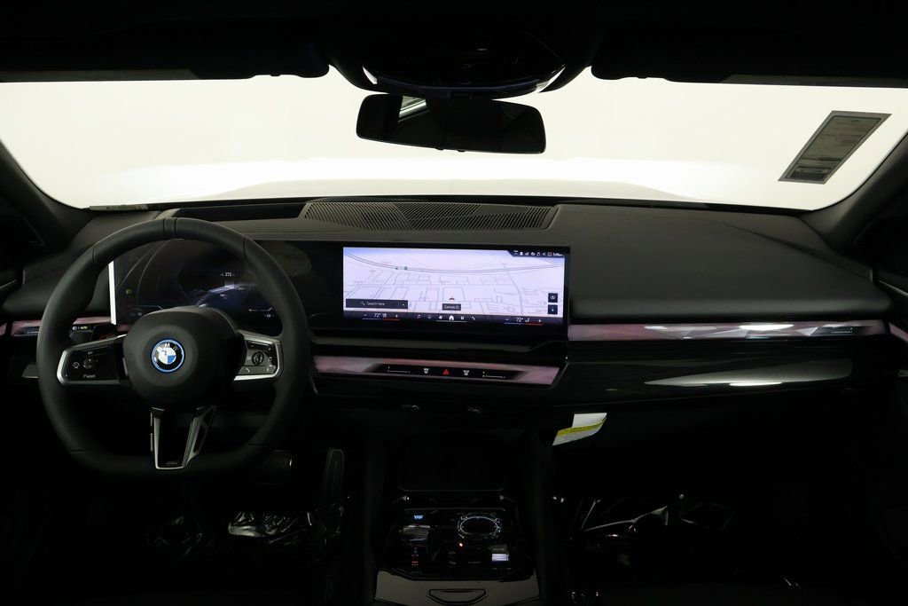 New 2026 BMW i5 eDrive40 w/ Executive Package image 4