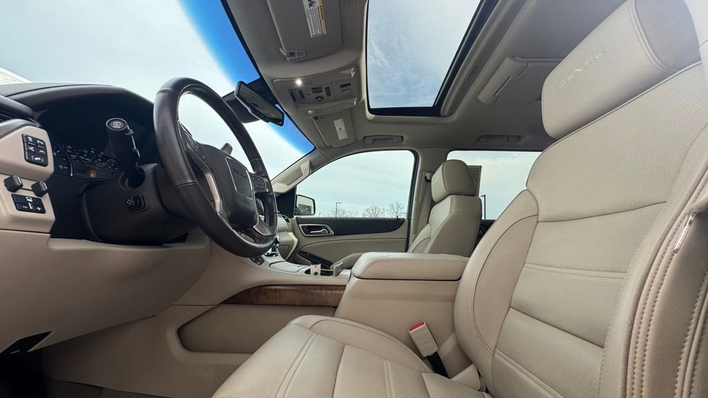 Used 2020 GMC Yukon XL Denali w/ Denali Ultimate Package image 22