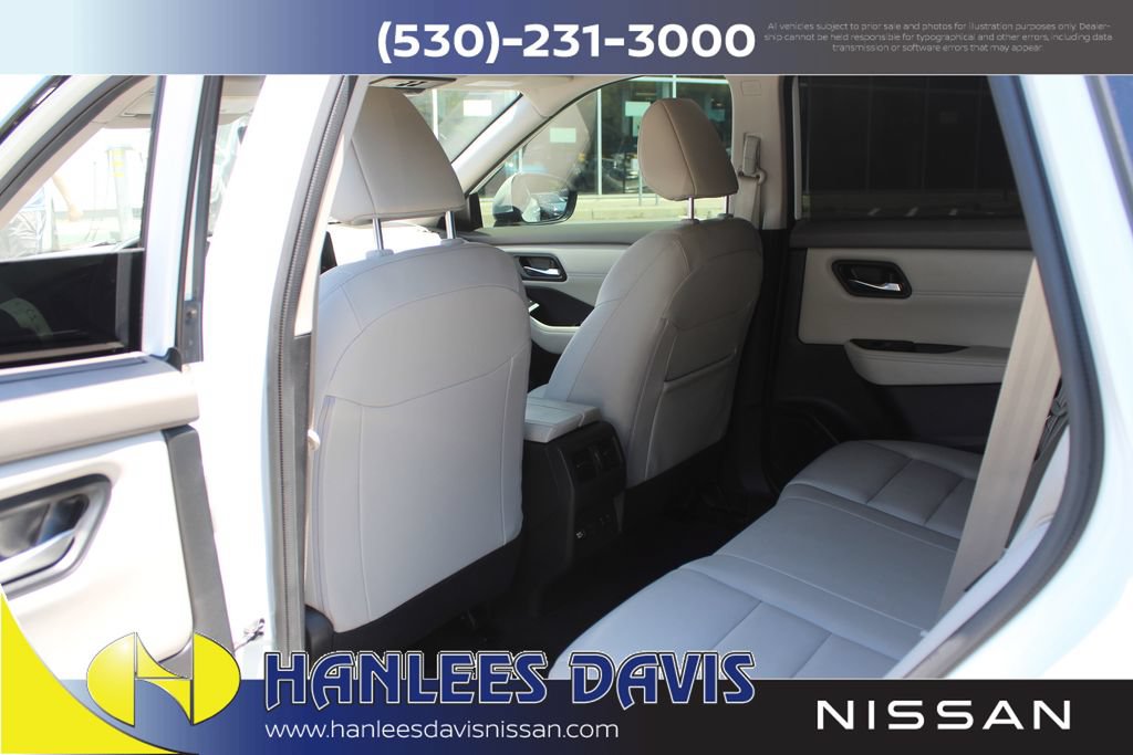 Used 2023 Nissan Rogue SL w/ SL Premium Package FWD image 18