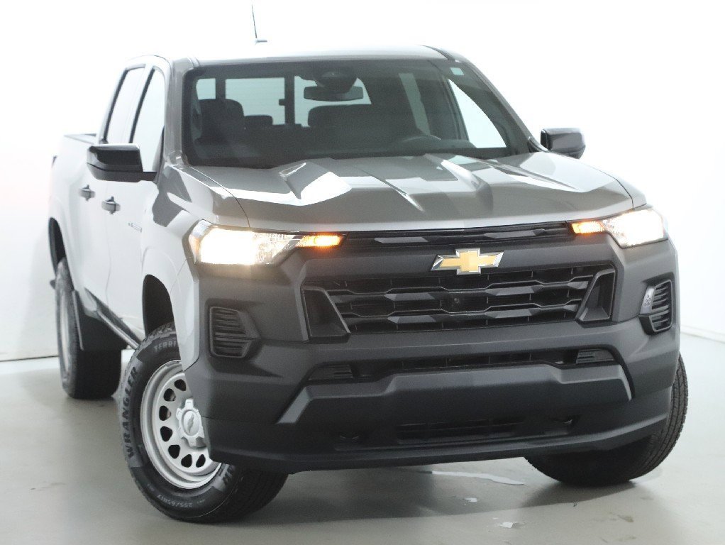 Used 2023 Chevrolet Colorado W/T w/ Safety Package image 1