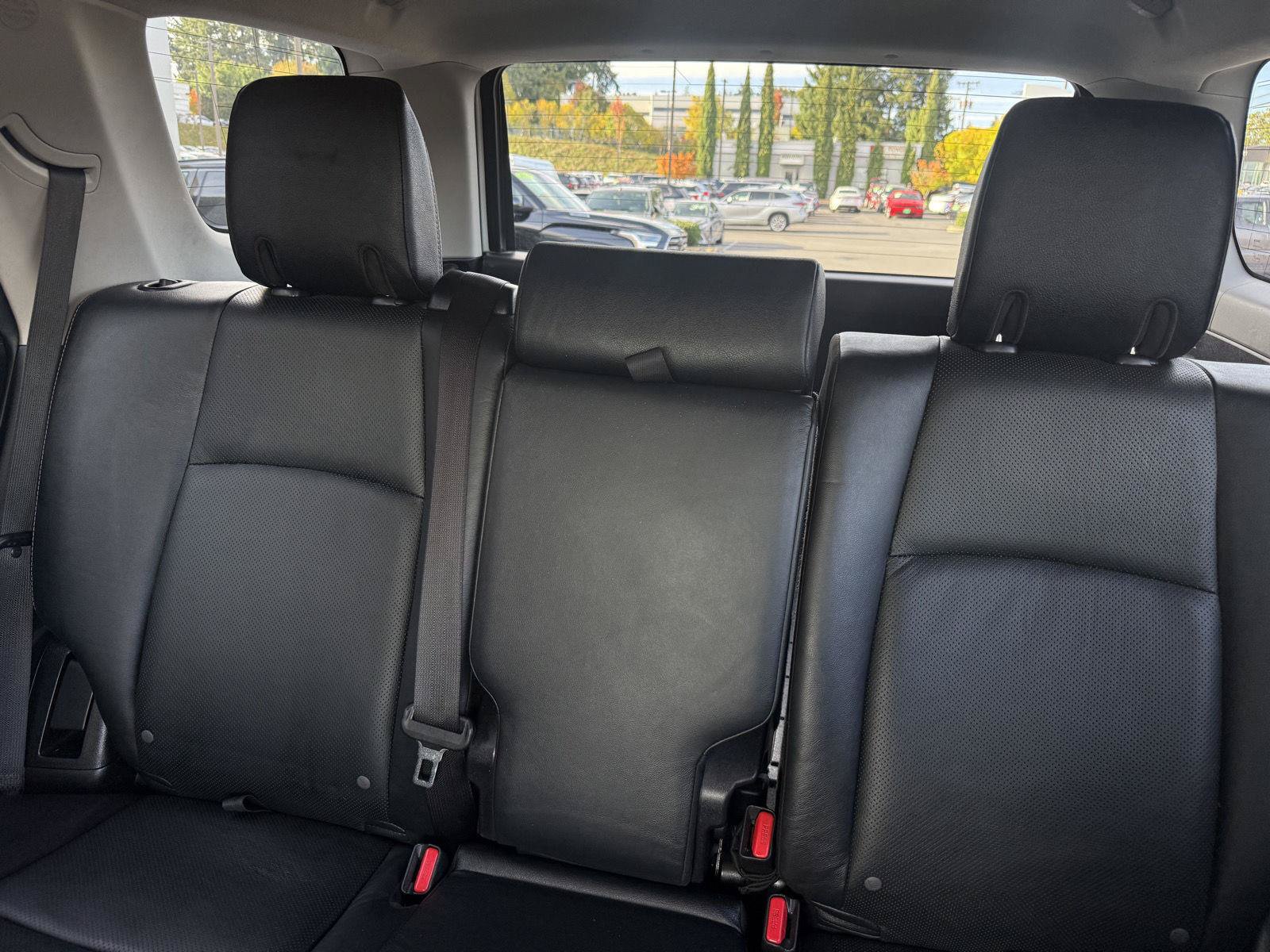 Used 2023 Toyota 4Runner Limited AWD/4WD image 13