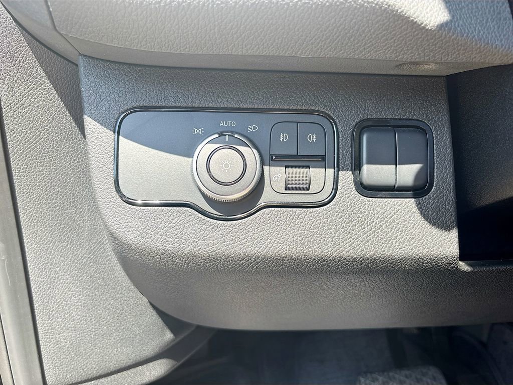 Used 2022 Mercedes-Benz Sprinter 2500 image 57