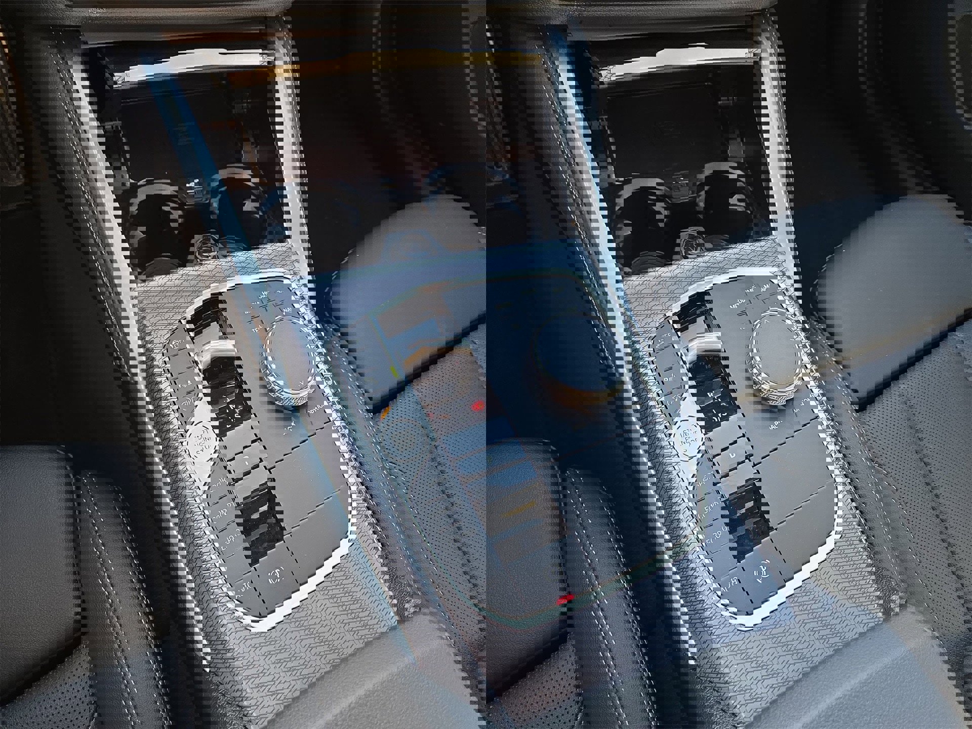 Used 2025 BMW 430i xDrive w/ M Sport Package image 22