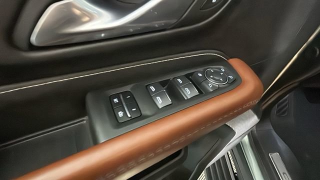 Used 2024 GMC Yukon XL Denali Ultimate w/ LPO, Floor Liner Package AWD/4WD image 11