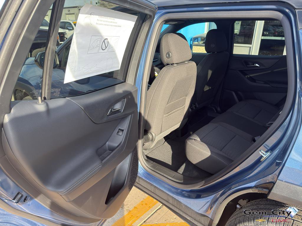 New 2026 Chevrolet Equinox LT image 10