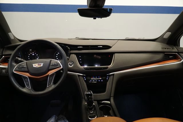 Used 2023 Cadillac XT5 Premium Luxury w/ Technology Package AWD/4WD image 21