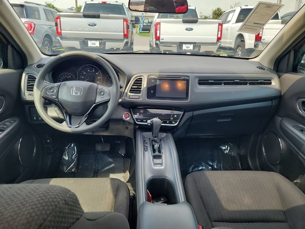 Used 2018 Honda HR-V EX image 12