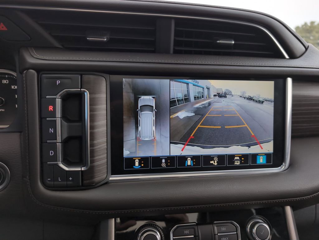 Used 2021 GMC Yukon Denali w/ Denali Premium Package AWD/4WD image 24