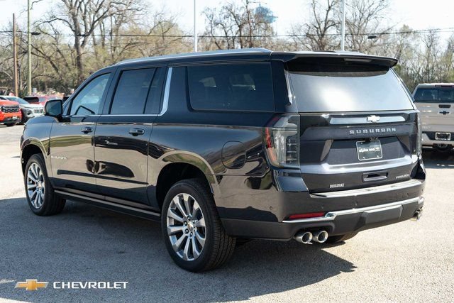 New 2026 Chevrolet Suburban Premier RWD image 9