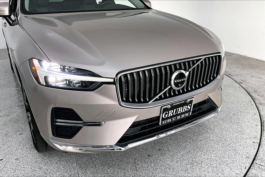 Certified 2023 Volvo XC60 B5 Plus w/ Protection Package Premier FWD image 28