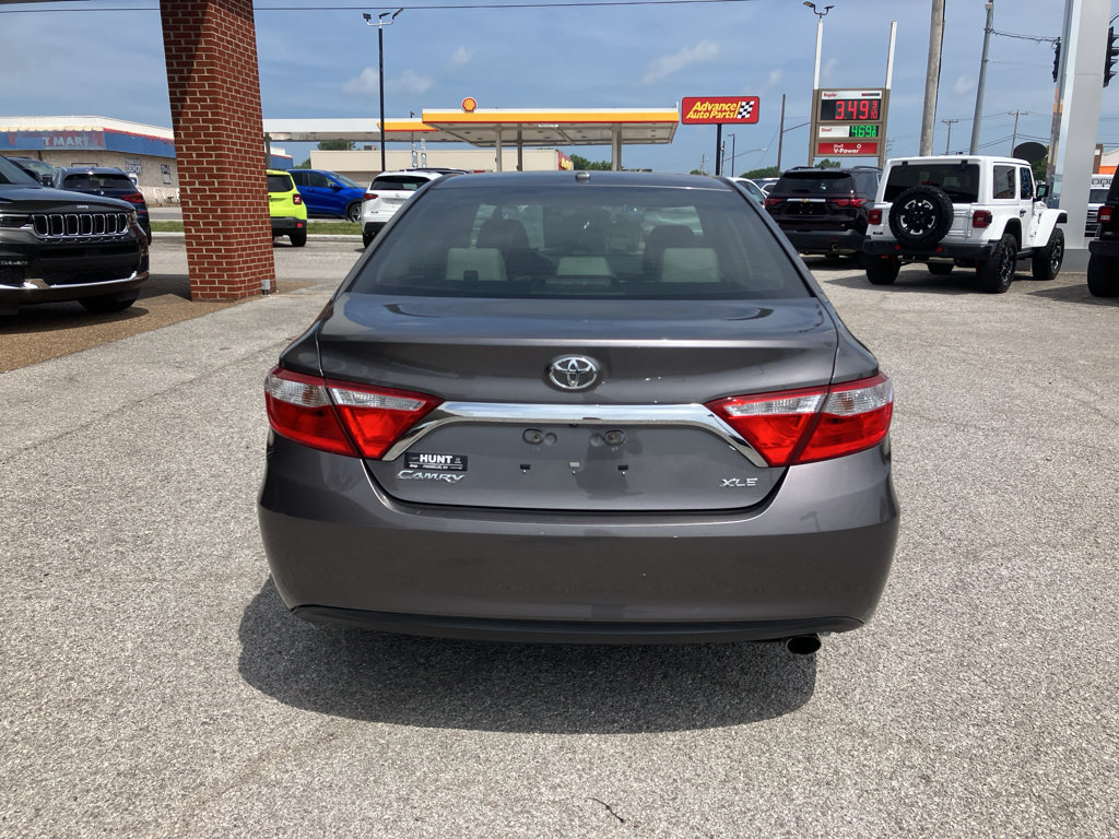 Used 2016 Toyota Camry XLE FWD image 6