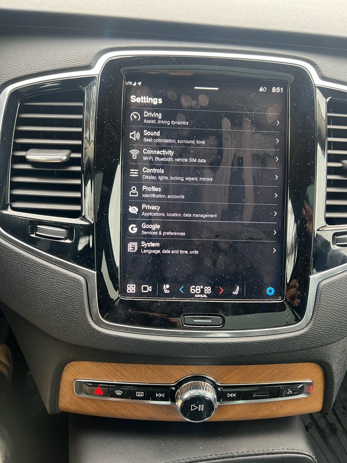 Used 2023 Volvo XC90 B6 Plus w/ Protection Package Premier image 26