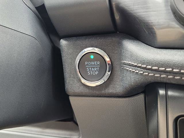 New 2025 Ford F150 Lightning Flash image 25