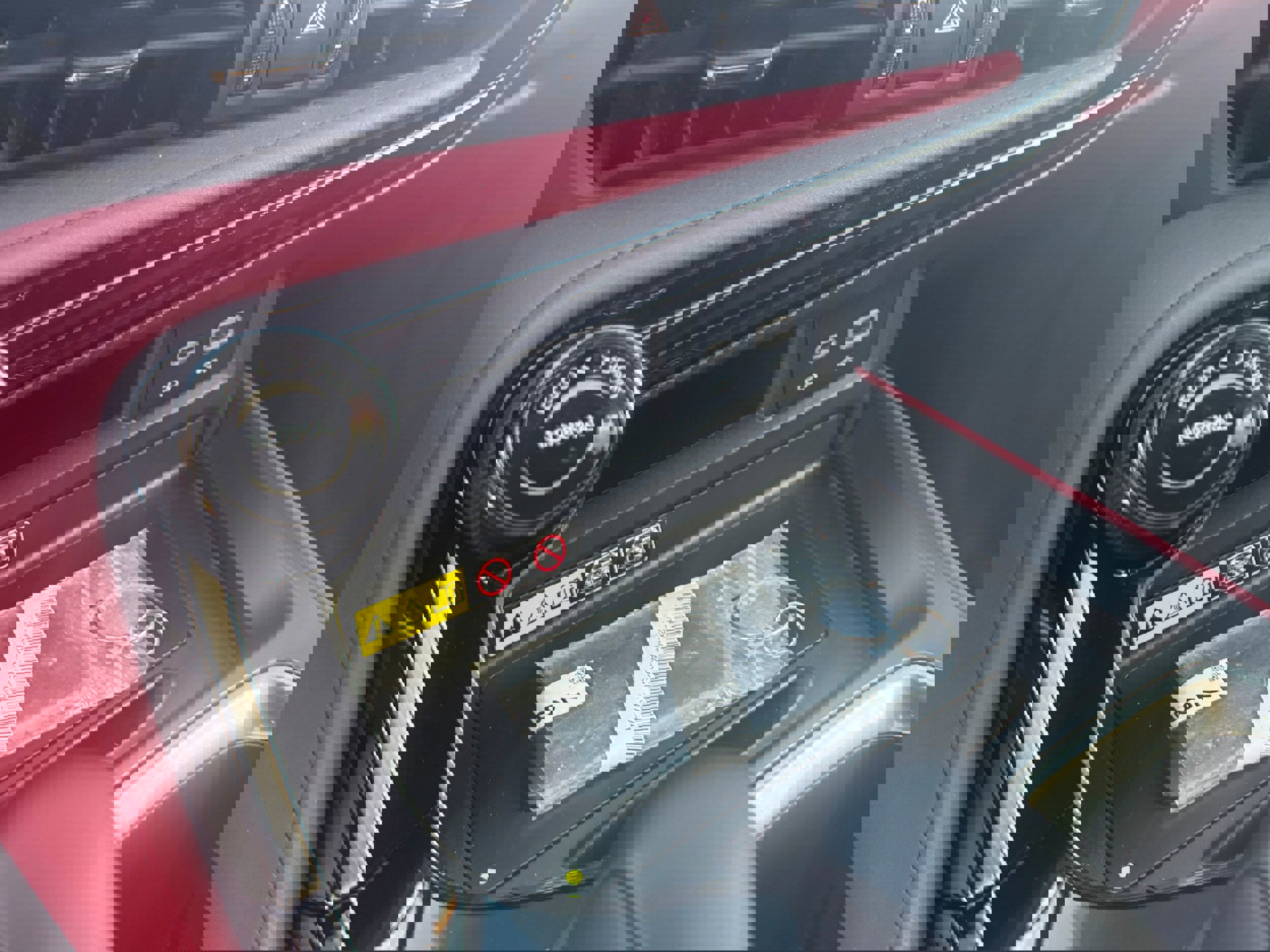 Used 2025 Lexus NX 250 FWD w/ Premium Package image 17