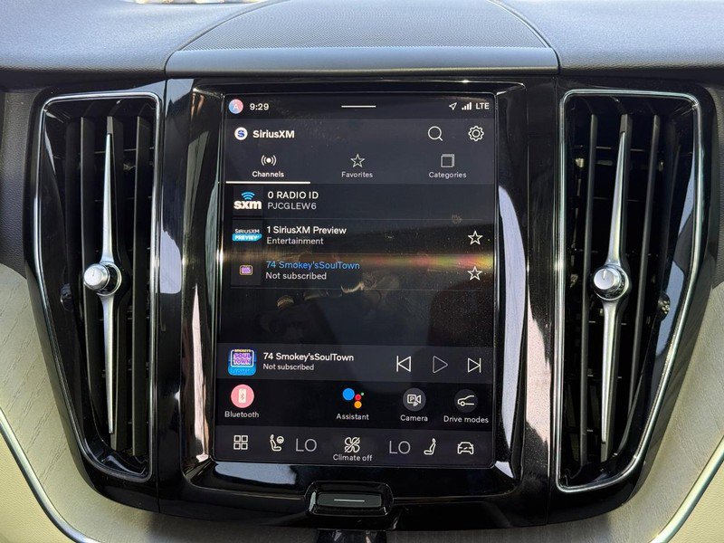 Used 2024 Volvo XC60 B5 Plus w/ Protection Package Premier image 14