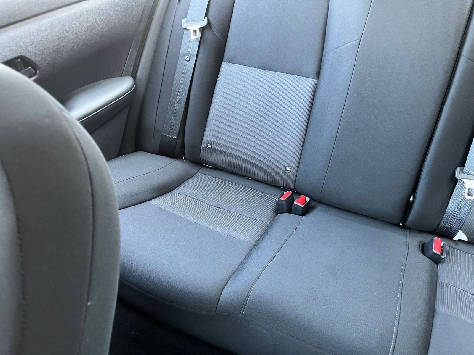 Used 2025 Nissan Sentra SV FWD image 39