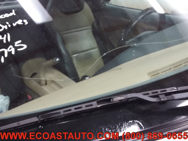 Used 2007 Pontiac Solstice Convertible w/ Premium Package RWD image 16