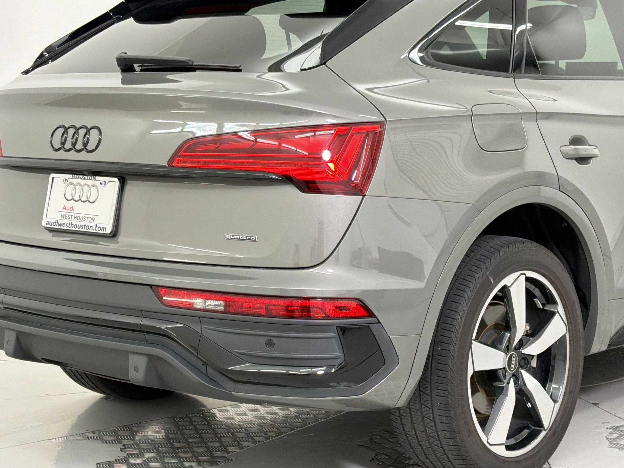 Certified 2023 Audi Q5 2.0T Premium Plus image 23