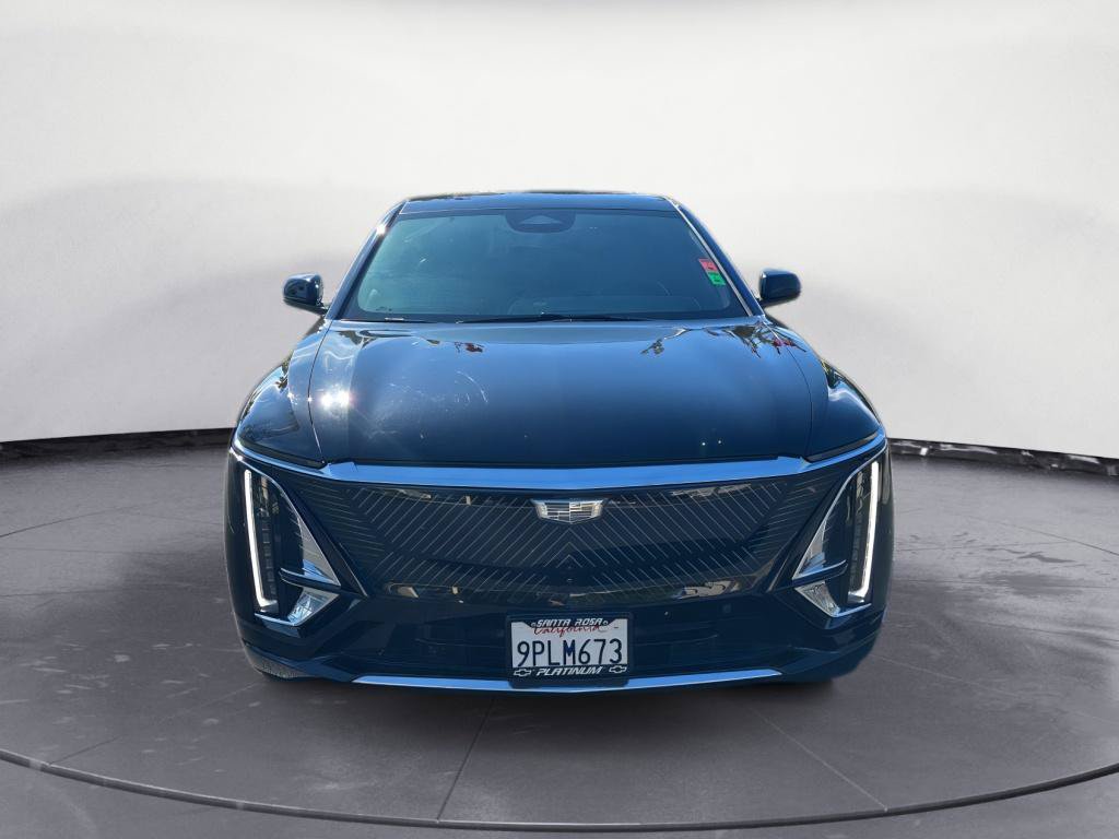 Used 2024 Cadillac Lyriq Luxury RWD image 2