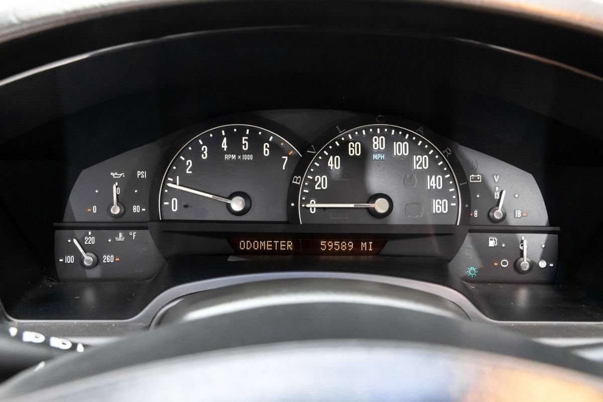 Used 2007 Cadillac XLR RWD image 26