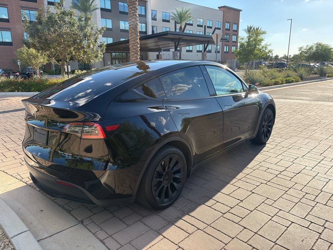 Used 2021 Tesla Model Y 2WD image 3