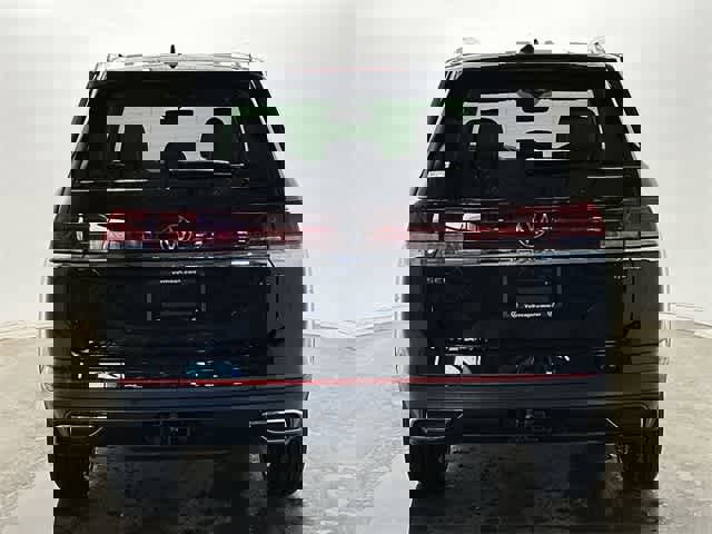New 2025 Volkswagen Atlas SEL image 4