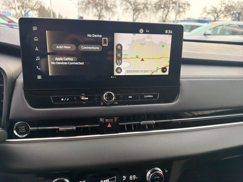 Used 2025 Mitsubishi Outlander SE image 15